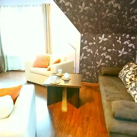 Glamour I アパート *